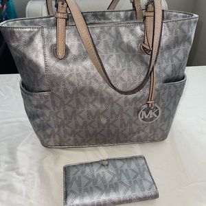 Michael Kors Bag and matching Wallet